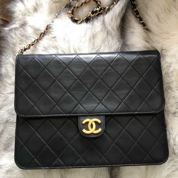CHANEL Handbags - Authentic Vintage CHANEL Shoulder Bag